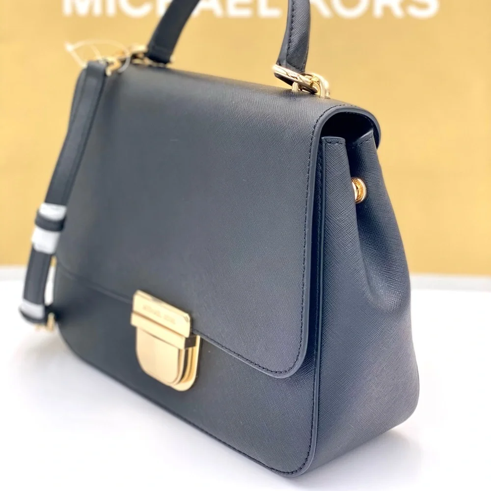 Michael Kors Bridgette MD Messenger Crossbody Black